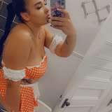 sexyslimthickdoll