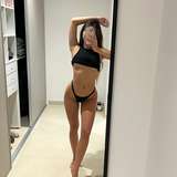 angelina8