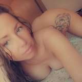 hotmomblyn