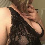 mombodnextdoor