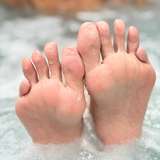 longtoesbigheart